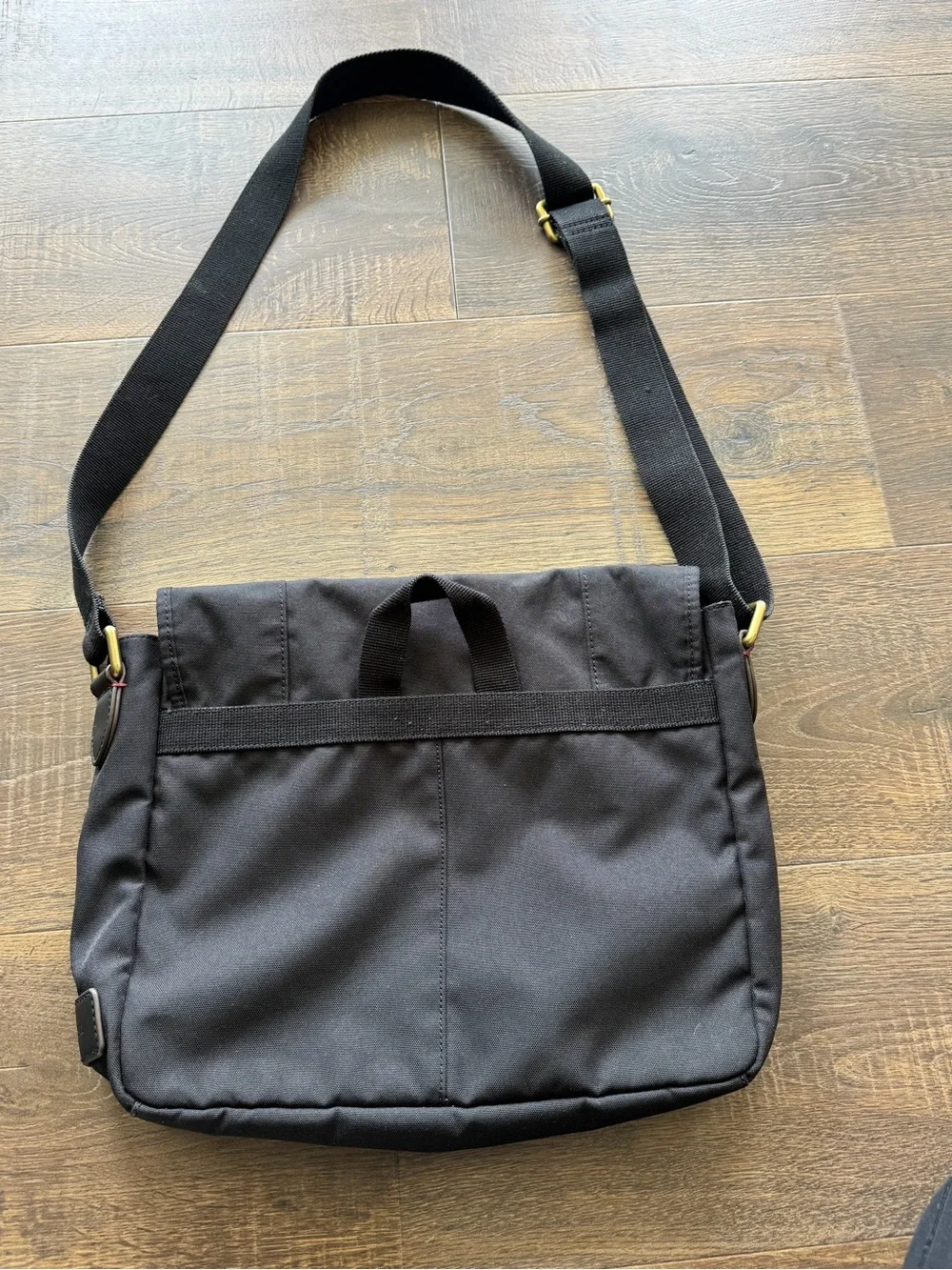 Fossil Canvas Messenger Bag Black Gold Metalware